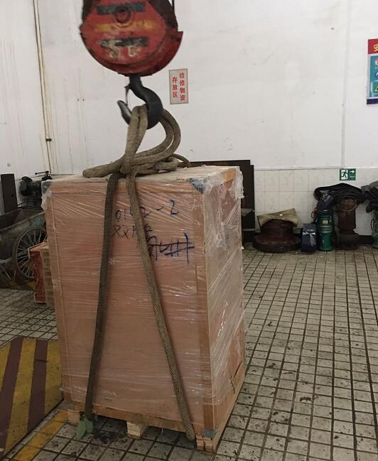 查看ups电源的电量方式